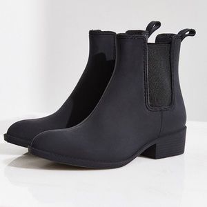 Jeffrey Campbell Matte Black Stormy Rainboots